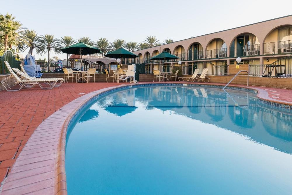 Kings Inn Anaheim at The Park & Convention Center